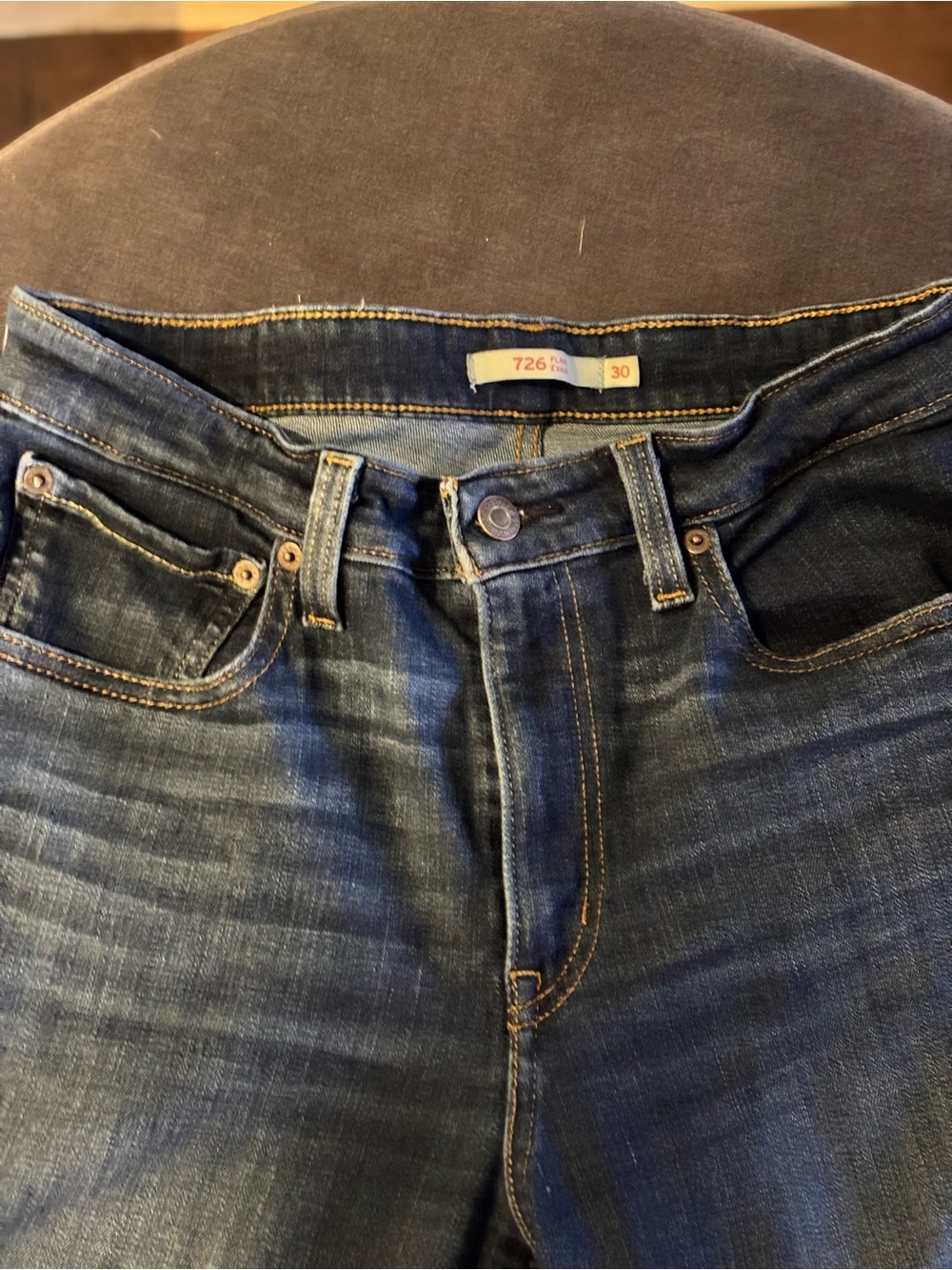 Levi’s women’s 726 Flare Jeans in dark wash- Size 30